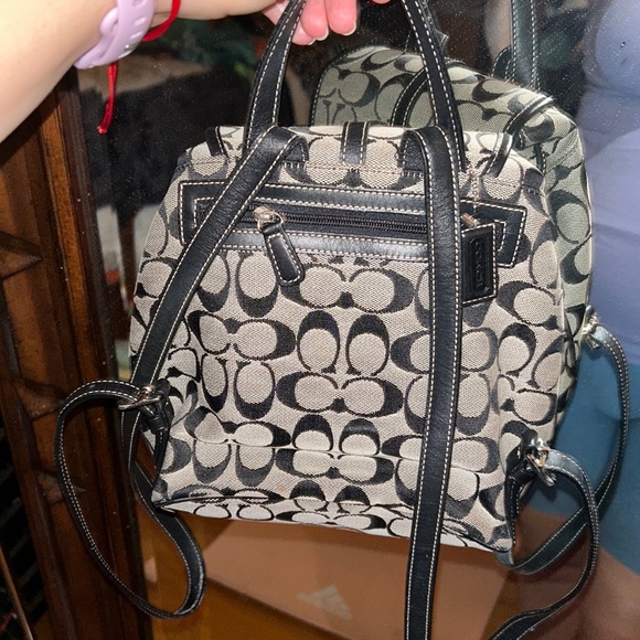 Coach backpack - Picture 2 of 4